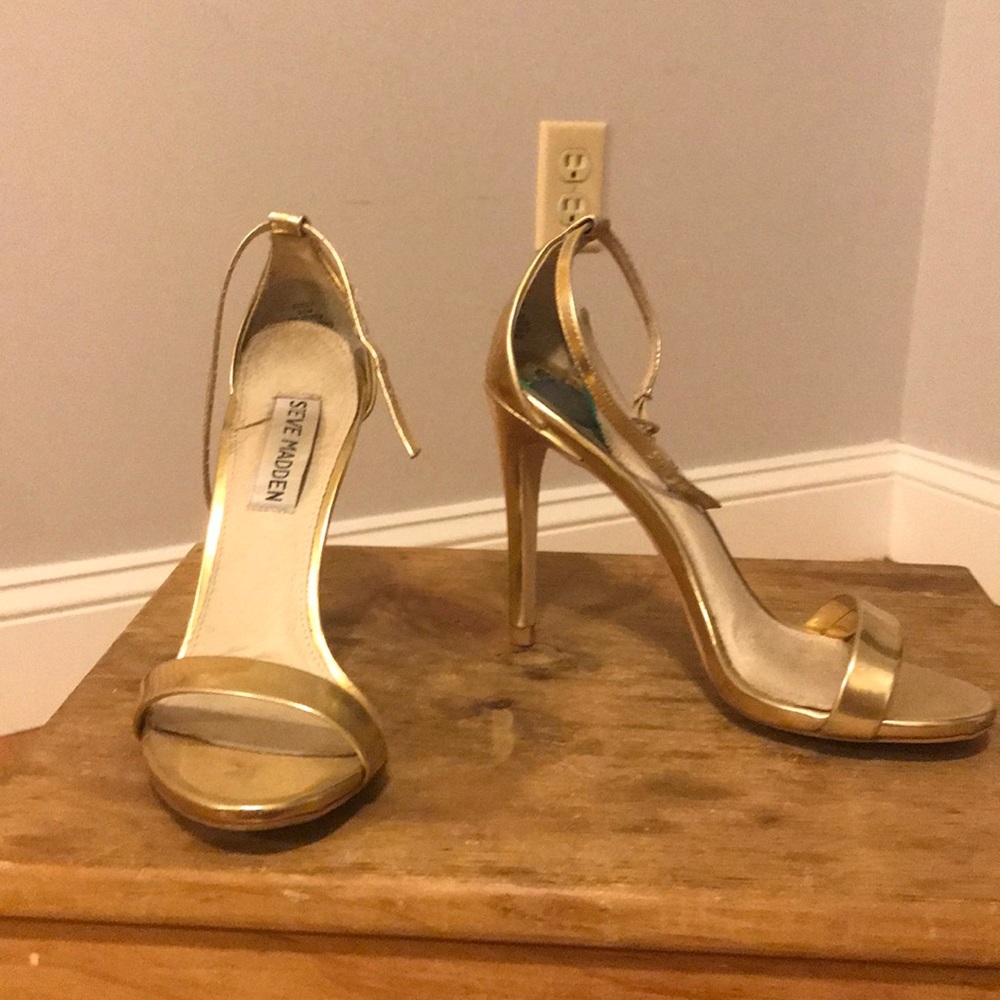 Steve Madden Gold Sandals-Stecy